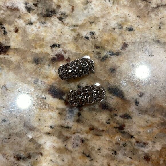 Vintage 925 rhinestone clip ons - Picture 3 of 9